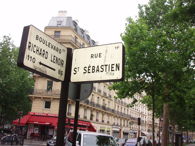 Croisement du boulevard Richard Lenoir et de la rue Saint Sébastien