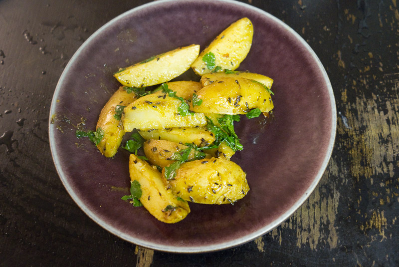 Potatoes tempered with cumin